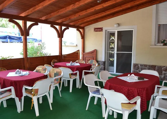 Hotell Nosztalgia Balatonszarszo